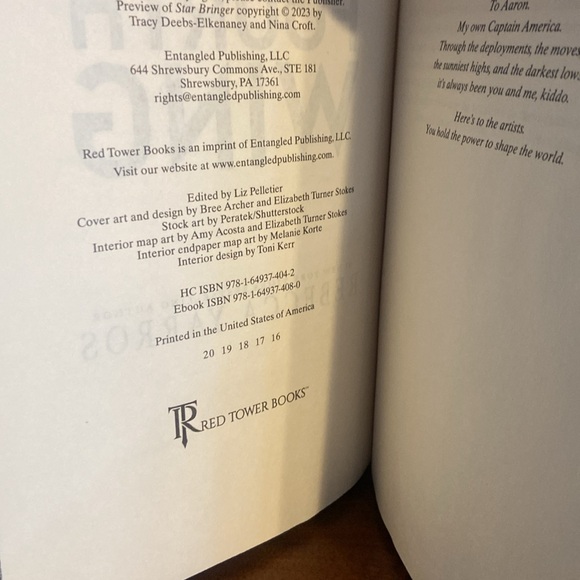 - Fourth Wing 🪽 custom sprayed edges - Picture 5 of 5